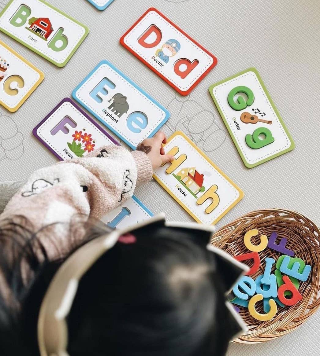 Flashcards & ABC Magnetic Letters