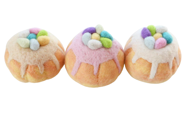 Easter Egg Sponge Cakes