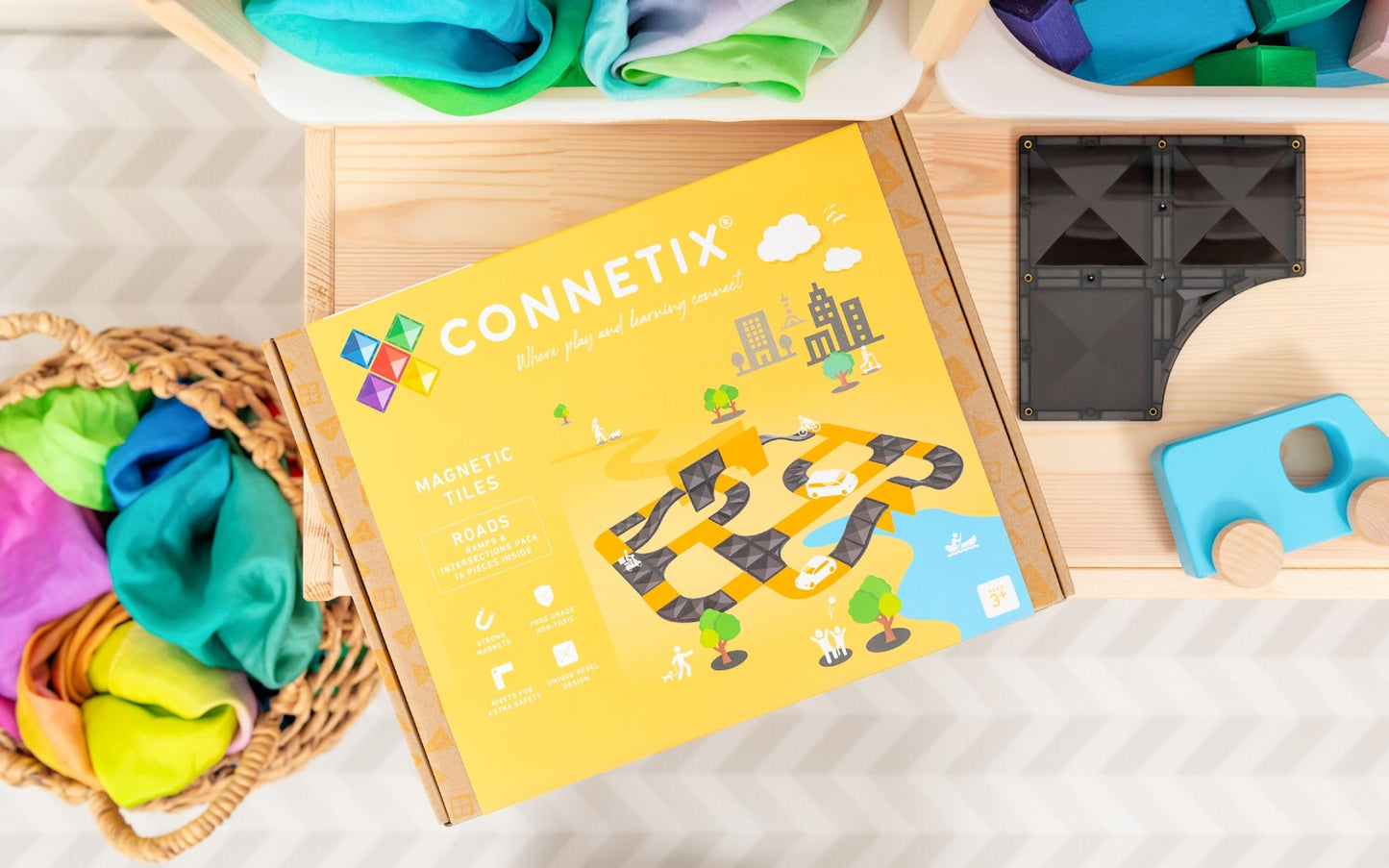 CONNETIX Ramps and Intersections Pack 16 pc